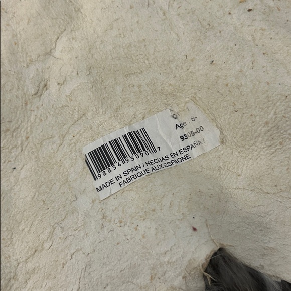 Rabbit Fur Rugs in Black and White - Picture 5 of 5